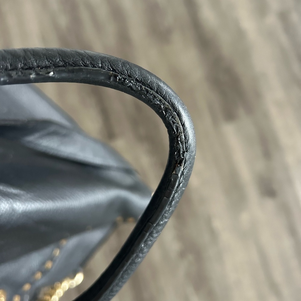 Michael Kors Purse - Picture 15 of 15